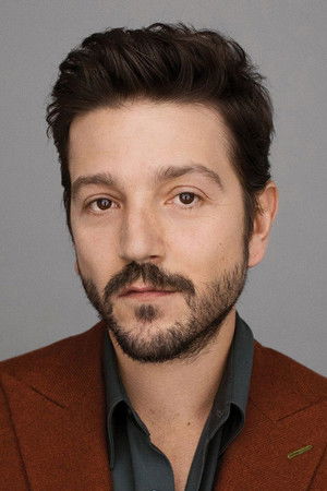 Diego Luna headshot