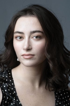 Abby Quinn headshot
