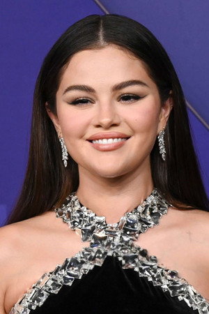 Selena Gomez headshot